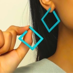 Chic Blue Square Earrings